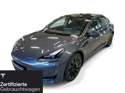 Gebraucht Tesla Model 3 Performance 377 kW (513 PS) 2023 Midnight silver metallic Limousine