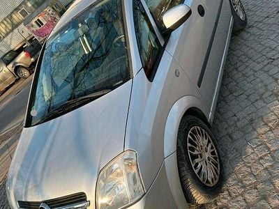 Gebraucht Opel Meriva 105 PS (77 kW) 2004 Silber Van / Kleinbus