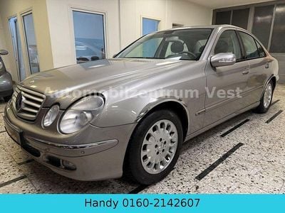 Grau Gebraucht 2005 Mercedes E240 Elegance Limousine | 4.690 € (Superpreis)