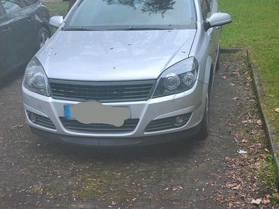 Usata Opel Astra 200 CV (147 kW) 2005 Argento Station wagon