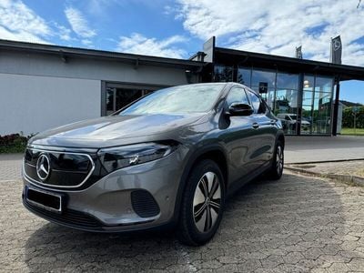 Gebraucht Mercedes EQA250+ Night 139 kW (190 PS) 2023 Mountaingrau  met. SUV