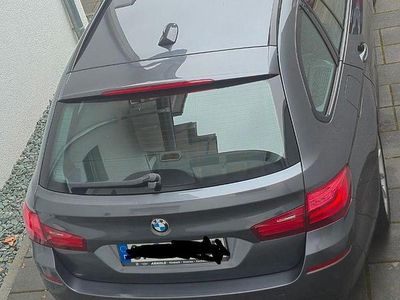 Gebraucht BMW 525 218 PS (160 kW) 2015 Grau Kombi