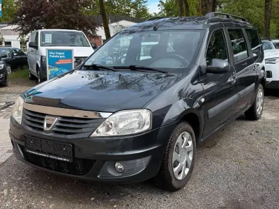 Gebraucht Dacia Logan Lauréate 105 PS (77 kW) 2012 Grau Kombi