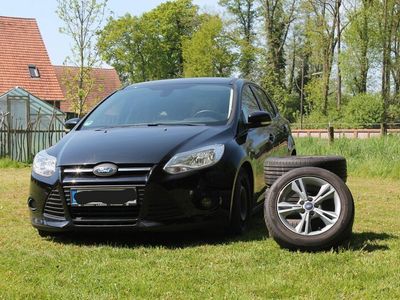gebraucht Ford Focus 1.0 EcoBoost Sync-Edition 125 PS