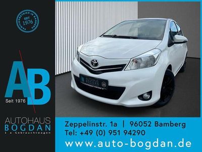 Weiß Gebraucht 2012 Toyota Yaris Cool Limousine | 6.490 € (Etwas zu teuer)