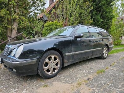 gebraucht Mercedes E200 W210 T Benzin AHK Schiebedach TÜV 05/24