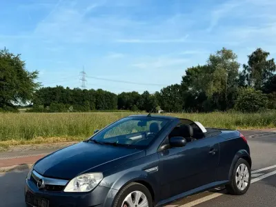 Gebraucht Opel Tigra Edition 90 PS (66 kW) 2009 Blau Cabrio