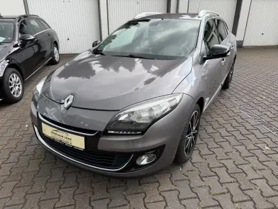 Gebraucht Renault Mégane III Bose Edition 132 PS (97 kW) 2013 Grau Limousine