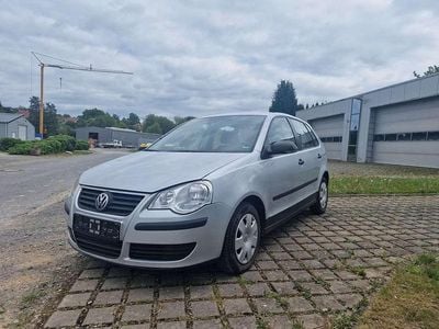 Silber Gebraucht 2005 VW Polo Comfortline Limousine | 2.900 € (Teuer)