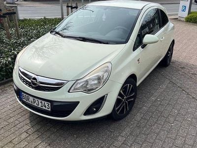 Usata Opel Corsa Edition 87 CV (63 kW) 2011 Bianco Utilitaria