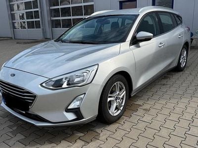 Silber Gebraucht 2018 Ford Focus Kombi | 8.650 € (Fairer Preis)