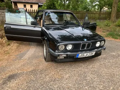 Gebraucht BMW 325 Cabriolet 170 PS (125 kW) 1990 Schwarz Cabrio