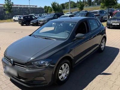 Gebraucht VW Polo 80 PS (58 kW) 2019 Grau Kleinwagen