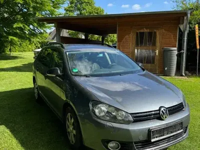 Gebraucht VW Golf VII Match 105 PS (77 kW) 2013 Grau Kombi