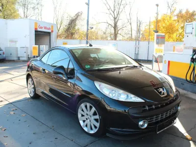 Gebraucht Peugeot 207 CC 120 PS (88 kW) 2008 Schwarz Cabrio