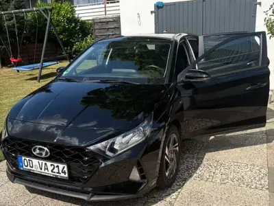 Gebraucht Hyundai i20 Edition 30 101 PS (74 kW) 2022 Schwarz Kleinwagen