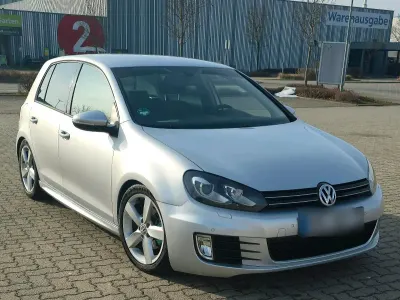 Gebraucht VW Golf VI 122 PS (89 kW) 2010 Silber Kleinwagen