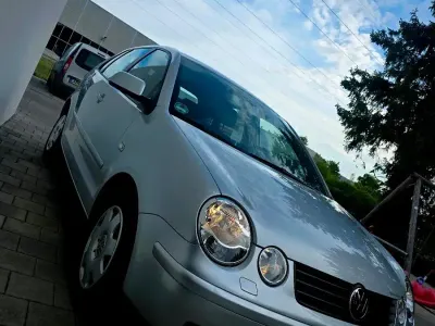 Gebraucht VW Polo 75 PS (55 kW) 2004 Silber Kleinwagen