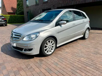 Gebraucht Mercedes B170 115 PS (84 kW) 2007 Silber Van / Kleinbus