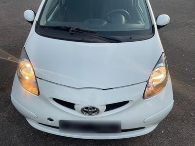 Usata Toyota Aygo 68 CV (50 kW) 2008 Bianco Utilitaria