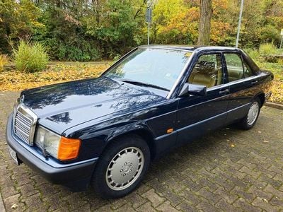 Usata Mercedes 190 160 CV (117 kW) 1991 Blu Berlina