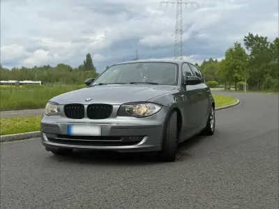 Gebraucht BMW 118 143 PS (105 kW) 2009 Grau Kleinwagen
