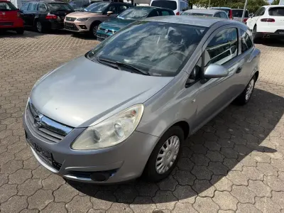 Gebraucht Opel Corsa Selection 60 PS (44 kW) 2009 Silber Kleinwagen