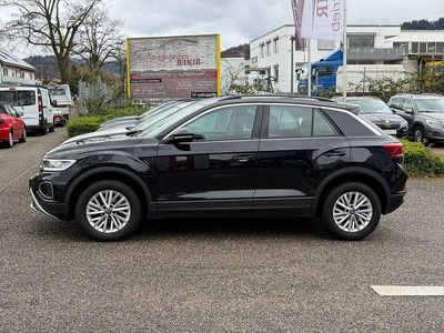 Second-hand VW T-Roc Life 150 CP (110 kW) 2022 Negru SUV