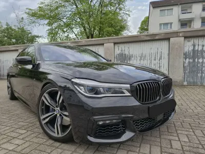 Gebraucht BMW 750 M Sport 449 PS (330 kW) 2016 Limousine
