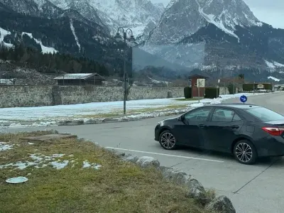 Gebraucht Toyota Corolla 142 PS (104 kW) 2016 Schwarz Limousine