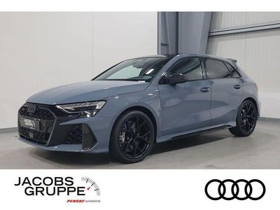 Neu Audi RS3 Sport 400 PS (294 kW) 2026 Grau Limousine