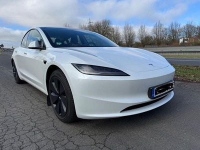Gebraucht Tesla Model 3 Standard Range 208 kW (283 PS) 2023 Weiß Limousine