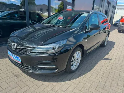 Gebraucht Opel Astra Edition 122 PS (89 kW) 2021 Schwarz Kombi