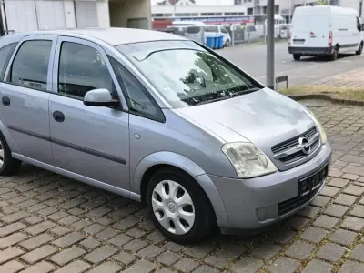 Używany Opel Meriva 101 KM (74 kW) 2004 Srebrny Minivan