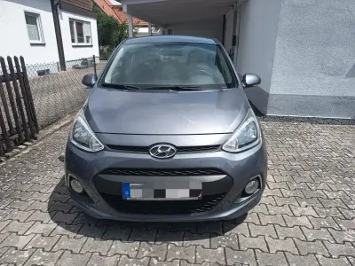 Gebraucht Hyundai i10 Passion 87 PS (63 kW) 2016 Grau Kleinwagen