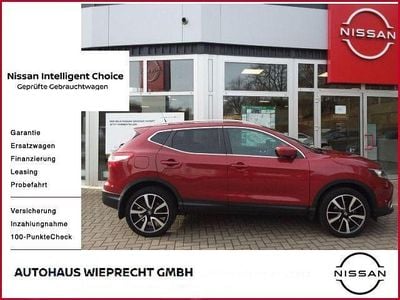 Gebraucht Nissan Qashqai Tekna 163 PS (119 kW) 2017 Rot SUV