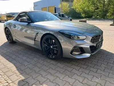 Second-hand BMW Z4 M Sport 340 CP (250 kW) 2025 Gri Cabrio