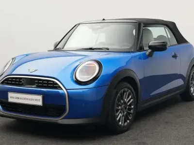 Gebraucht Mini Cooper Cabriolet Favoured 163 PS (119 kW) 2025 Blau Cabrio
