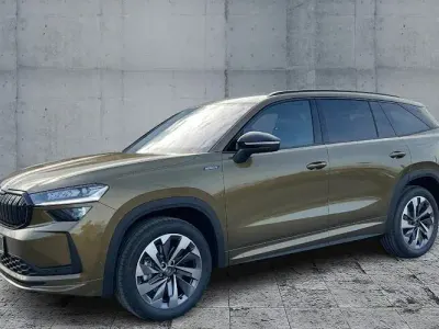 Neu Skoda Kodiaq SportLine 193 PS (141 kW) 2026 Gold SUV