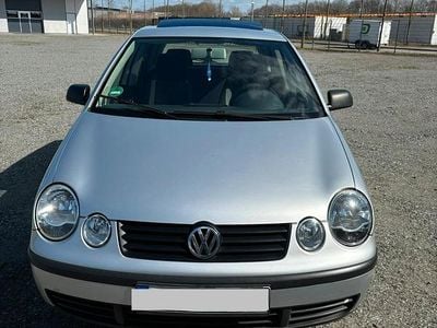 Gebraucht VW Polo Comfortline 75 PS (55 kW) 2002 Silber Limousine