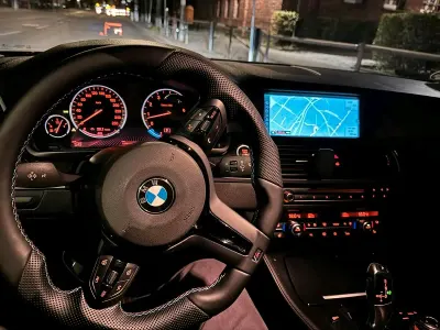 Gebraucht BMW 523 M Sport 204 PS (150 kW) 2011 Schwarz Limousine