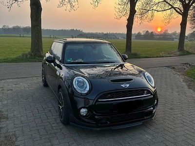 Gebraucht Mini John Cooper Works 211 PS (155 kW) 2014 Schwarz Kleinwagen
