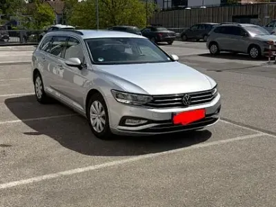 Używany VW Passat Business 150 KM (110 kW) 2021 Srebrny Sedan/Limuzyna