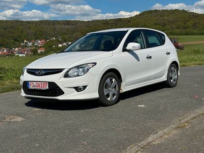 gebraucht Hyundai i30 KLIMA*SHZ*KD NEU*SCHECKHEFT