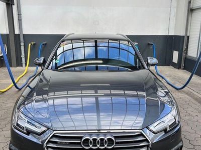 Grau Gebraucht 2016 Audi A4 S-Line Kombi | 19.700 € (Etwas zu teuer)