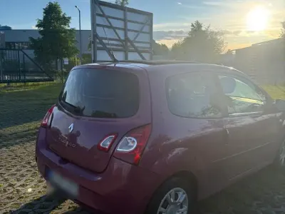 Używany Renault Twingo 75 KM (55 kW) 2013 Andere farben Hatchback
