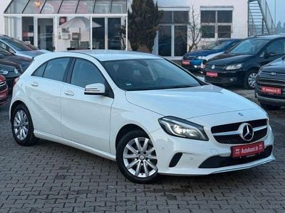 Weiß Gebraucht 2017 Mercedes A160 Style Limousine | 13.900 € (Guter Preis)