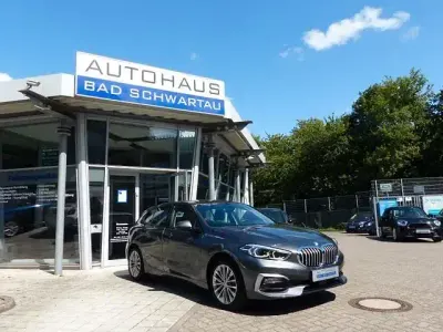 Brugt BMW 118 Luxury Line 140 HK (102 kW) 2020 Grå Hatchback