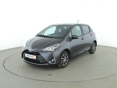 Gebraucht Toyota Yaris Hybrid Club 61 PS (44 kW) 2019 Grau Kleinwagen