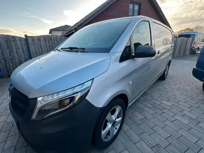 Gebraucht Mercedes Vito 190 PS (139 kW) 2018 Silber Van